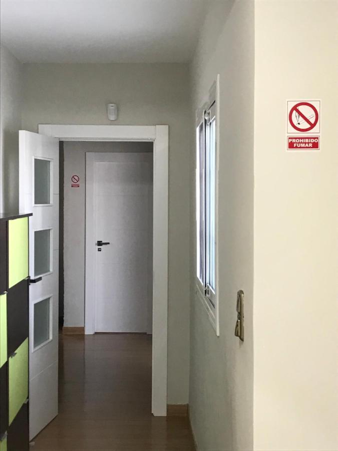 Apartamento Con Parking Gratis En El Centro, 2 Dormitorios Almería Buitenkant foto