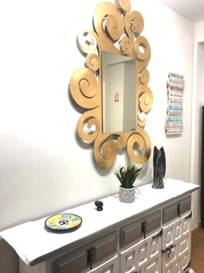 Apartamento Con Parking Gratis En El Centro, 2 Dormitorios Almería Buitenkant foto