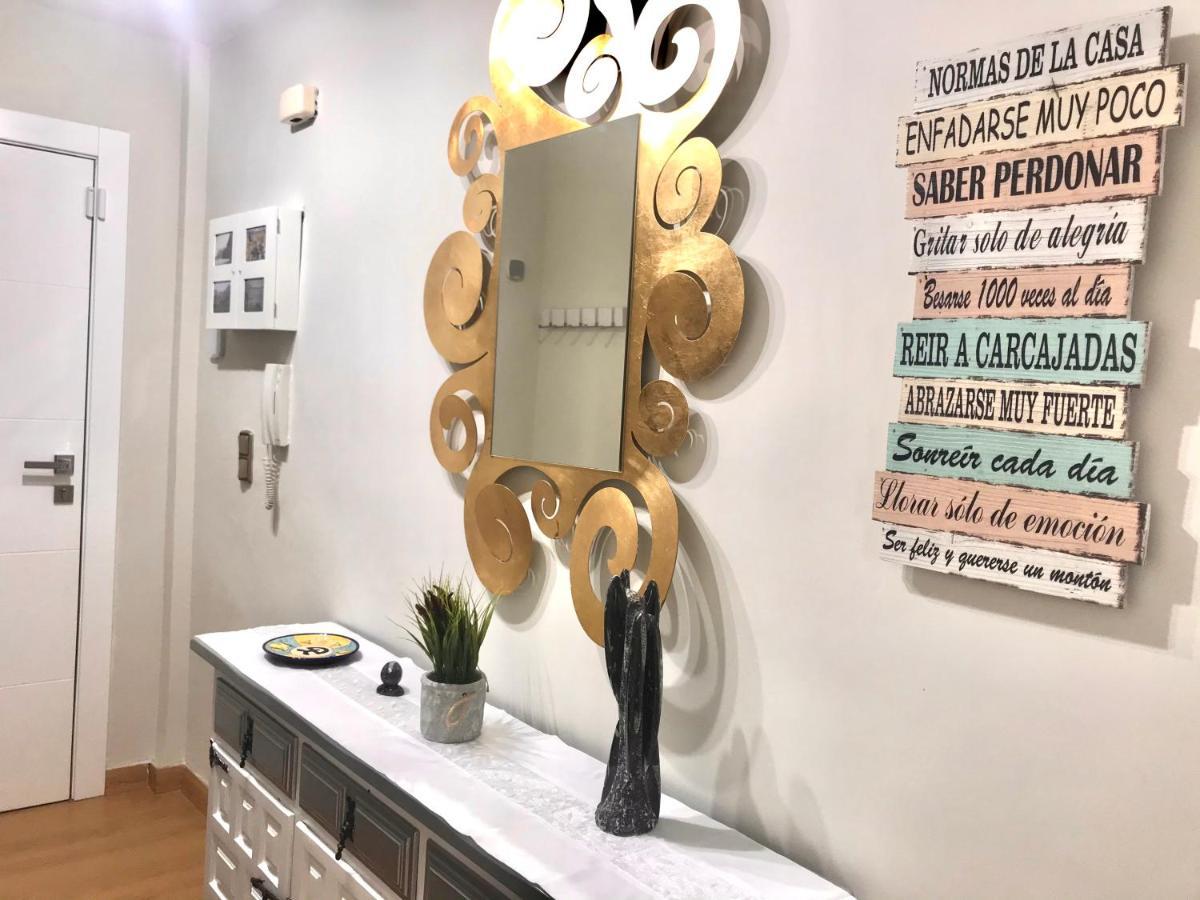 Apartamento Con Parking Gratis En El Centro, 2 Dormitorios Almería Buitenkant foto