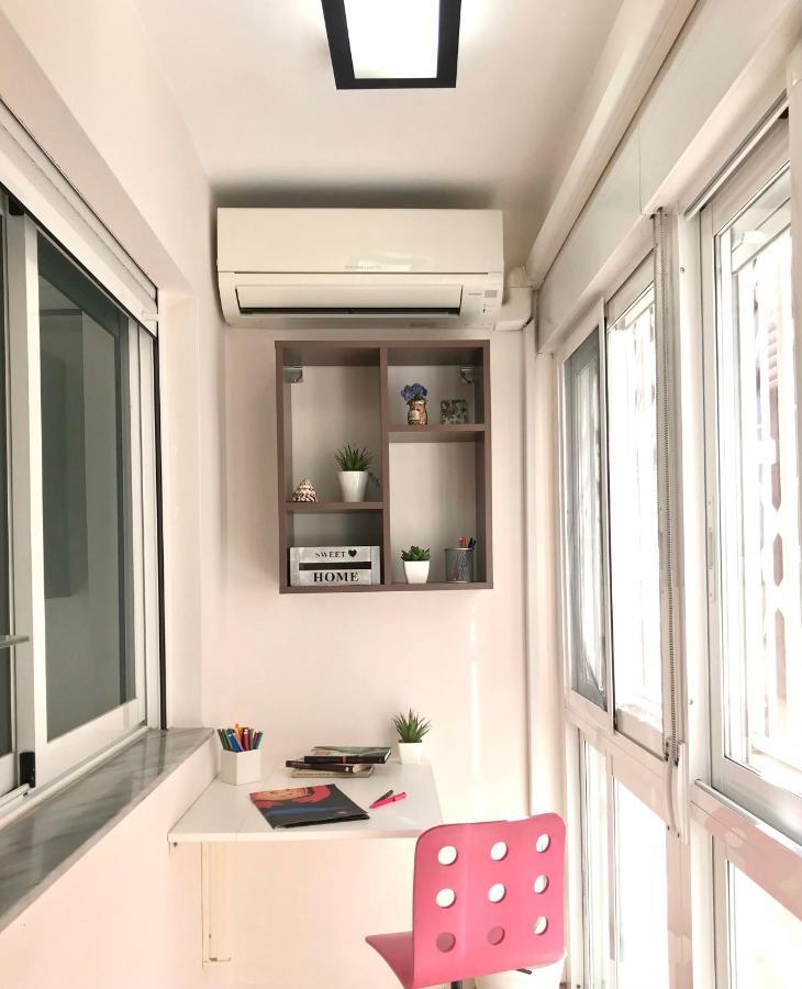 Apartamento Con Parking Gratis En El Centro, 2 Dormitorios Almería Buitenkant foto