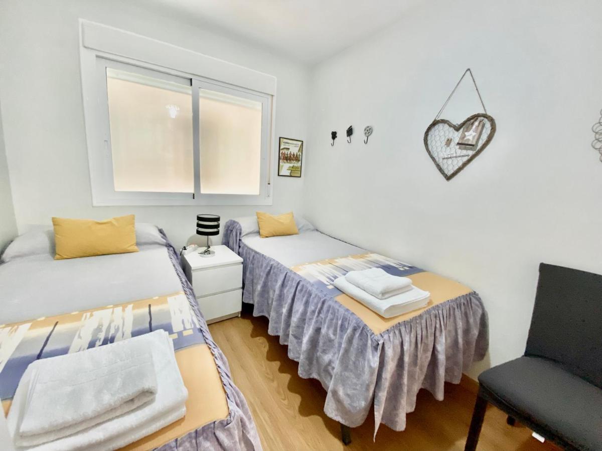 Apartamento Con Parking Gratis En El Centro, 2 Dormitorios Almería Buitenkant foto