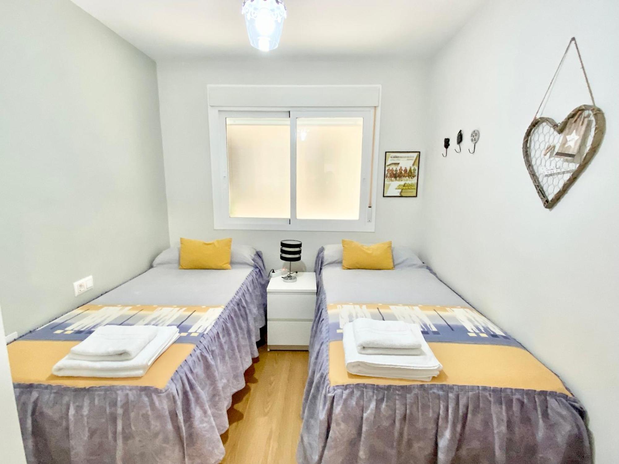 Apartamento Con Parking Gratis En El Centro, 2 Dormitorios Almería Buitenkant foto