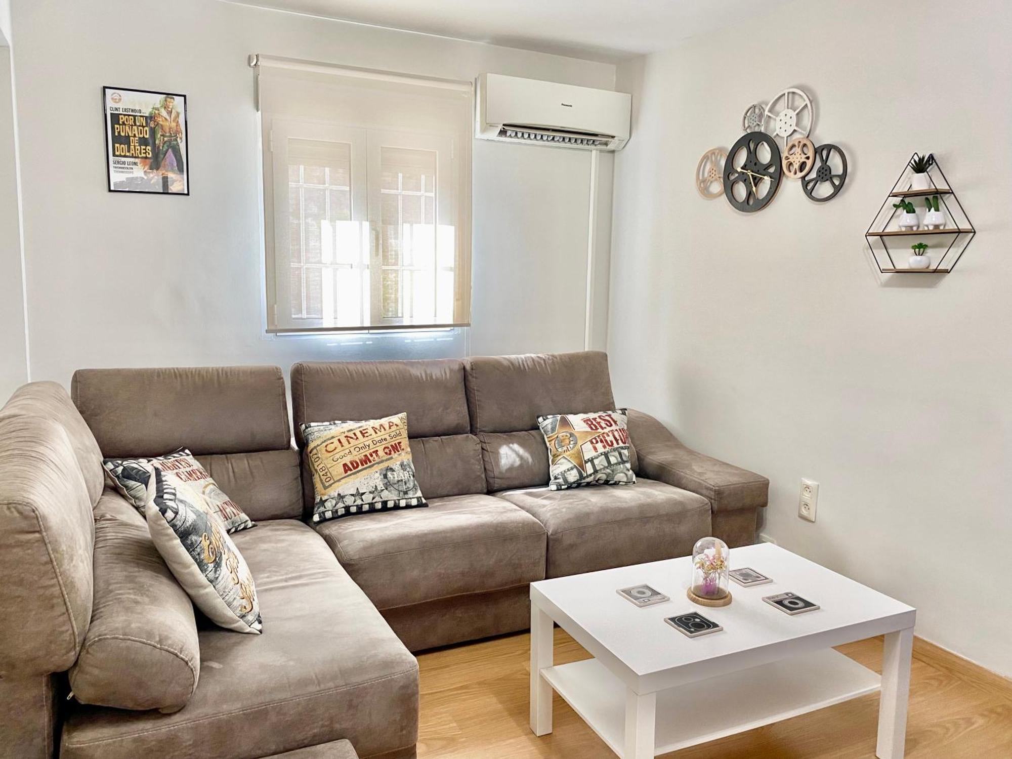 Apartamento Con Parking Gratis En El Centro, 2 Dormitorios Almería Buitenkant foto