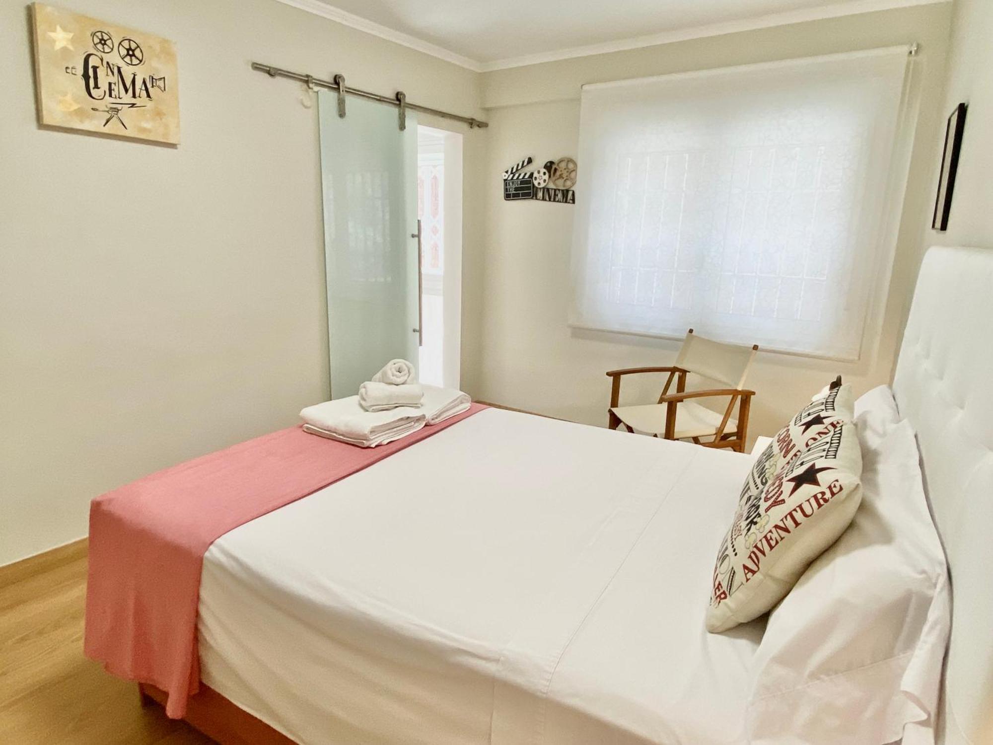 Apartamento Con Parking Gratis En El Centro, 2 Dormitorios Almería Buitenkant foto