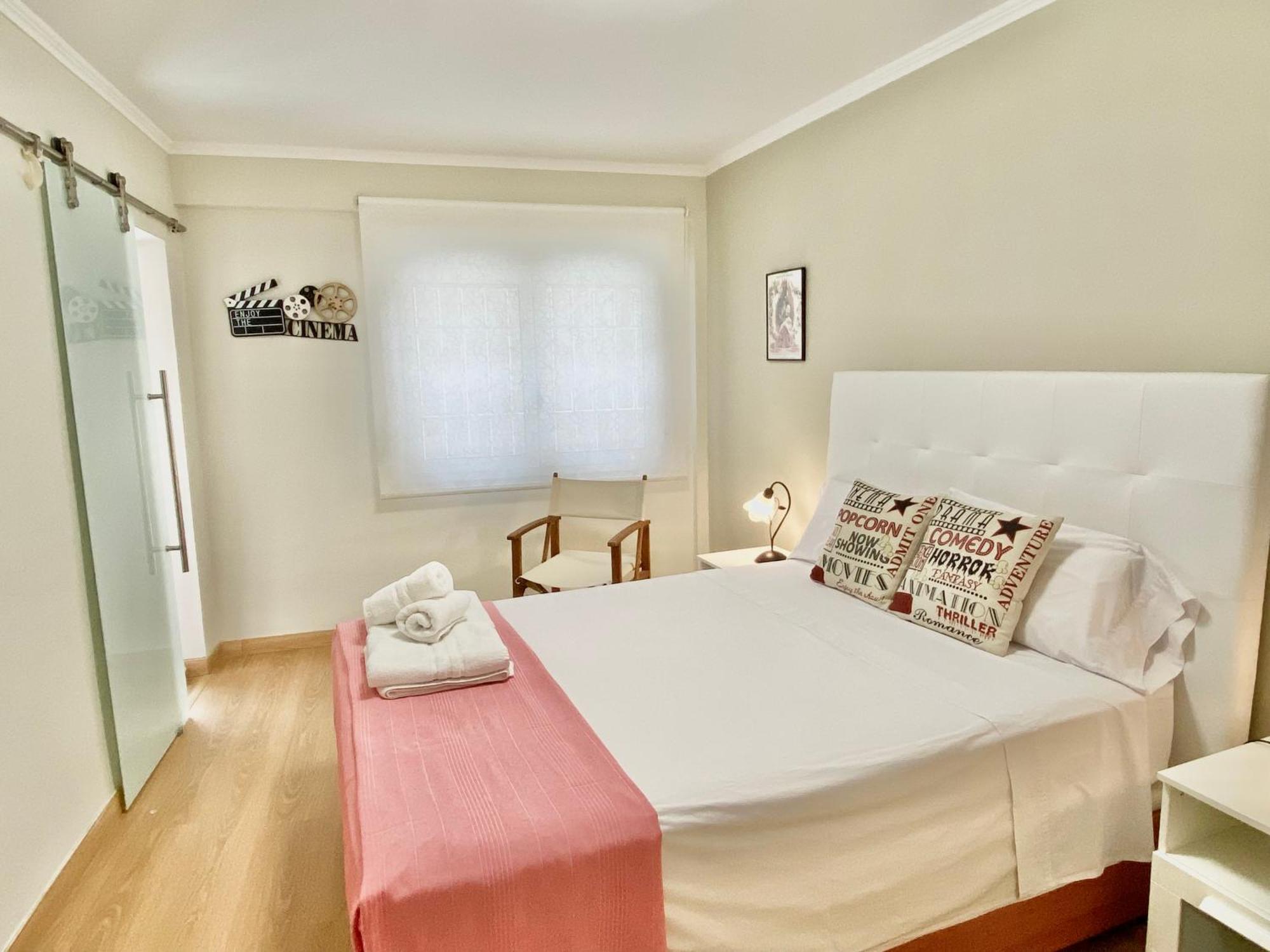 Apartamento Con Parking Gratis En El Centro, 2 Dormitorios Almería Buitenkant foto
