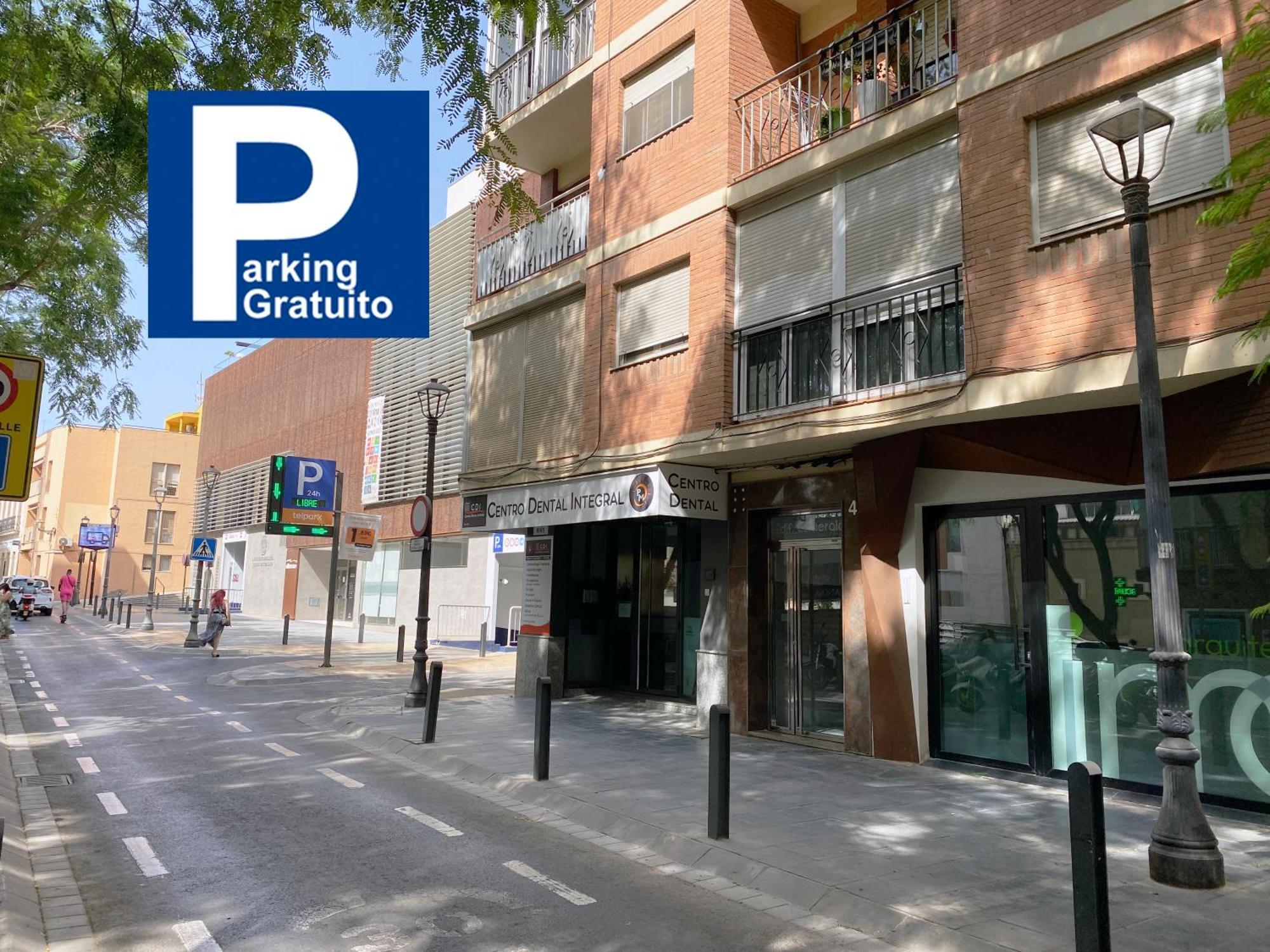Apartamento Con Parking Gratis En El Centro, 2 Dormitorios Almería Buitenkant foto